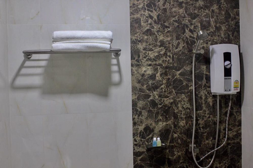 Trimm Hotel Csanthaburi Kültér fotó