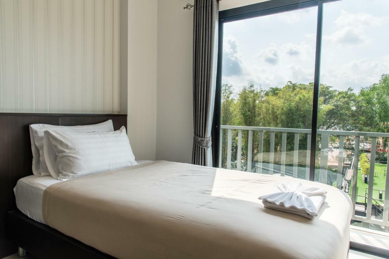 Trimm Hotel Csanthaburi Kültér fotó