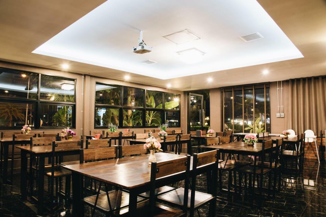 Trimm Hotel Csanthaburi Kültér fotó